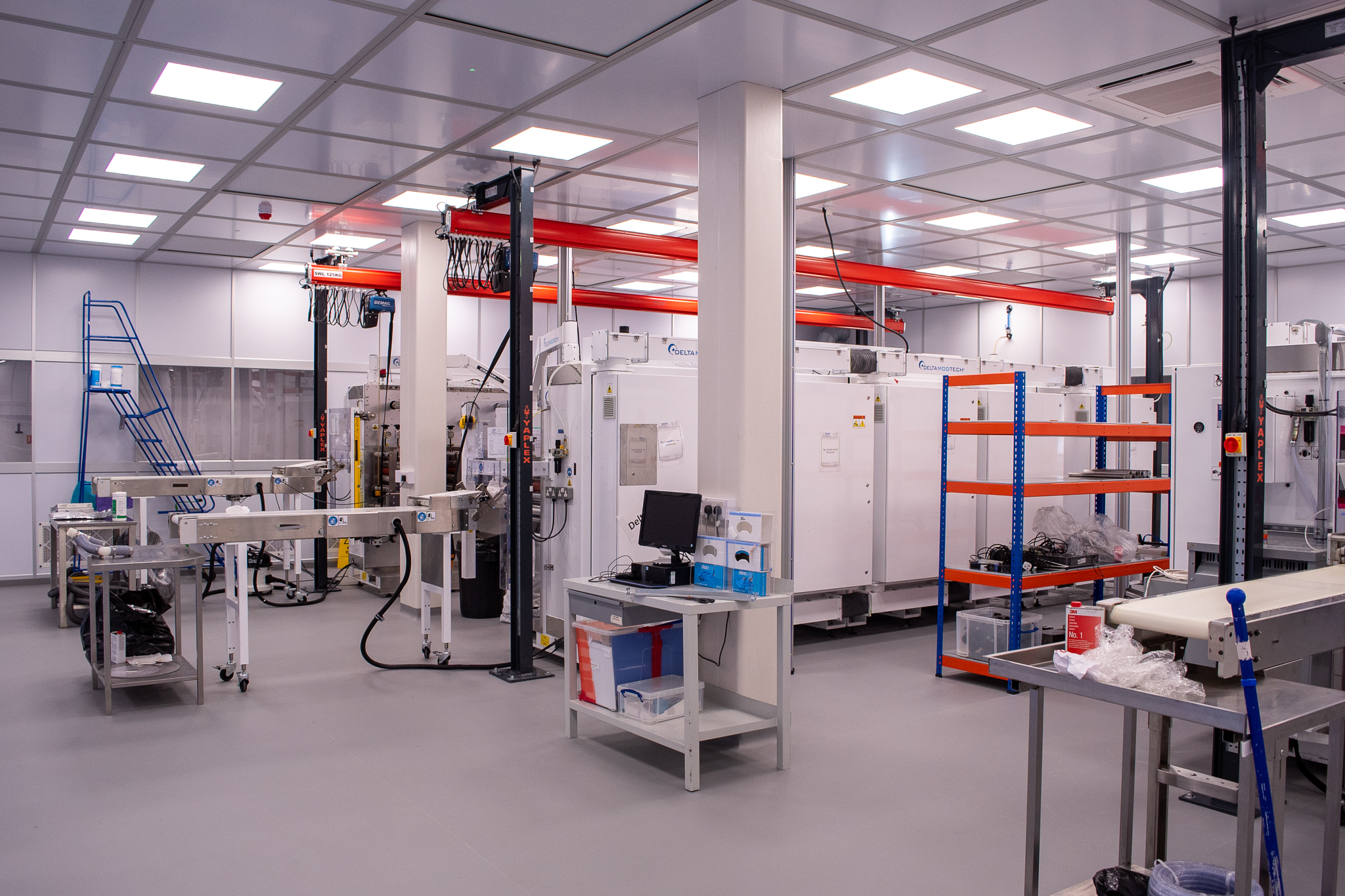 Monmouth Scientific | Case Study | Parafix | Modular Cleanroom