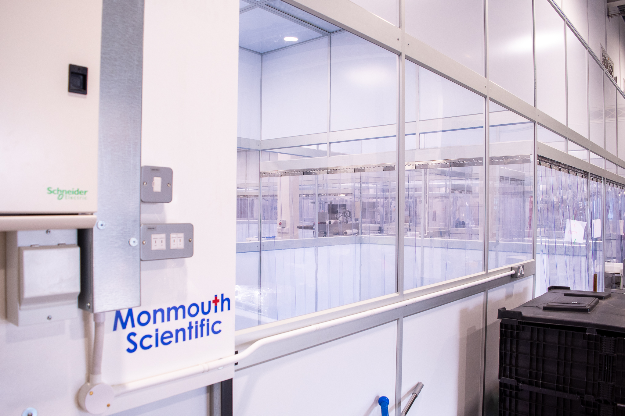 Monmouth Scientific | Case Study | Parafix | Modular Cleanroom