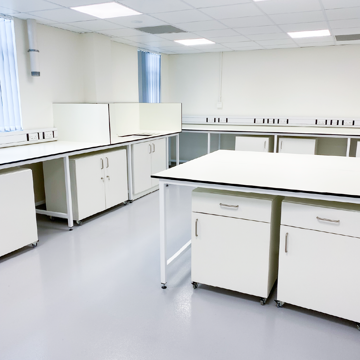 Monmouth Scientific | Product | Laboratory Furniture