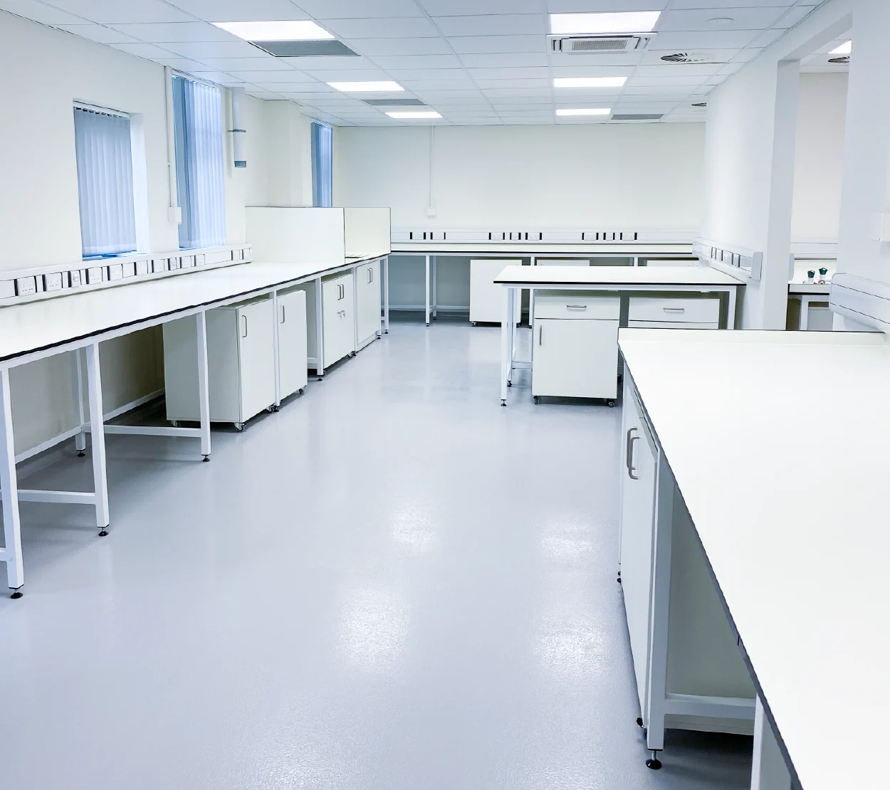 Monmouth Scientific | Product | Laboratory Furniture